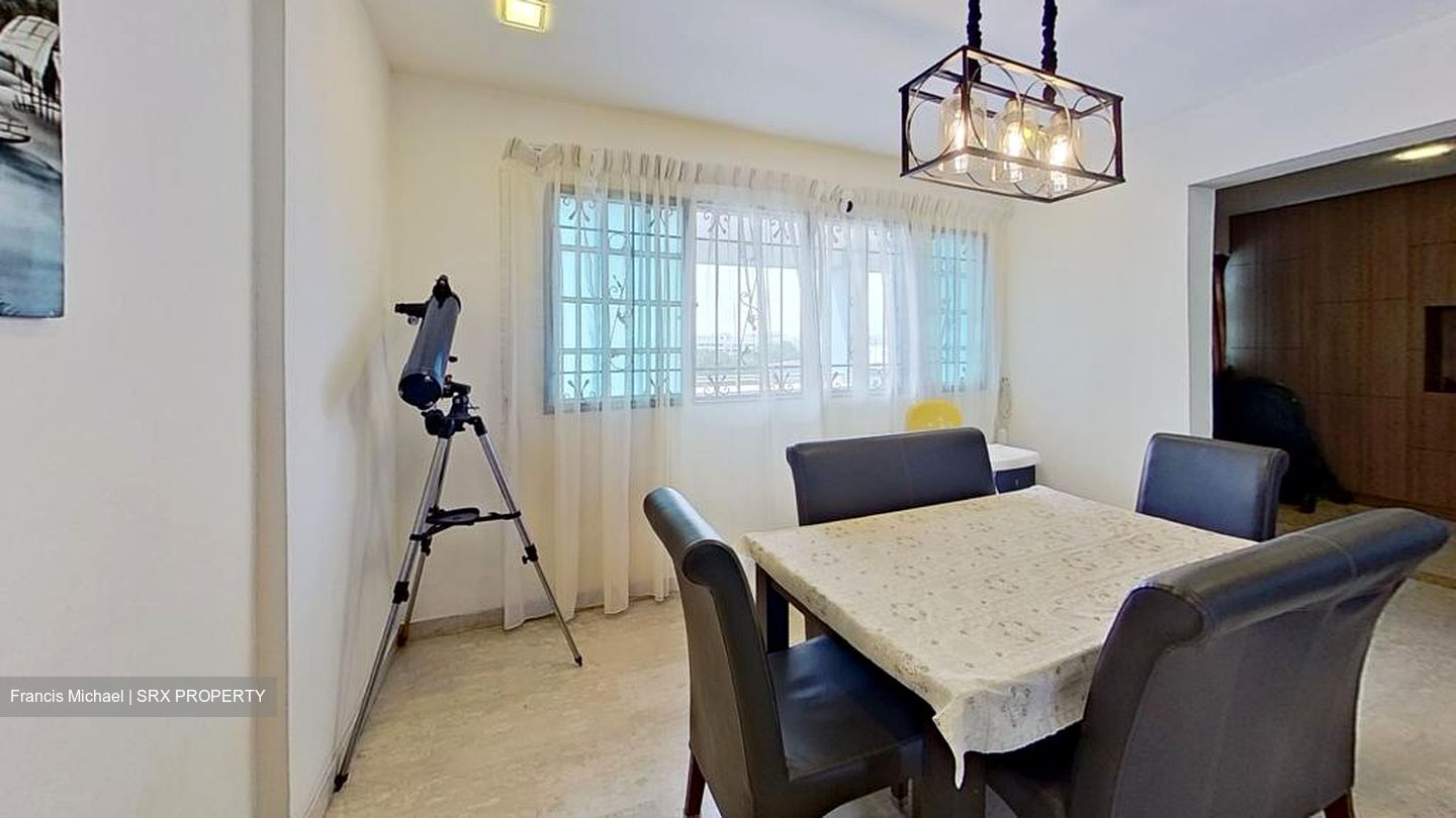Blk 125 Tampines Street 11 (Tampines), HDB Executive #420252781